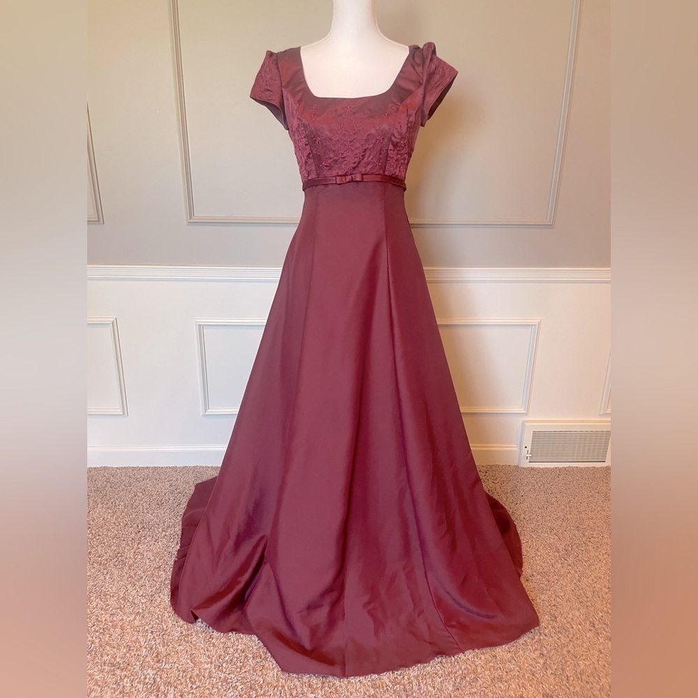 Mori Lee Vintage 90's Prom Burgundy 7 / 9 Titanic Prom Full Empire Waist Goth